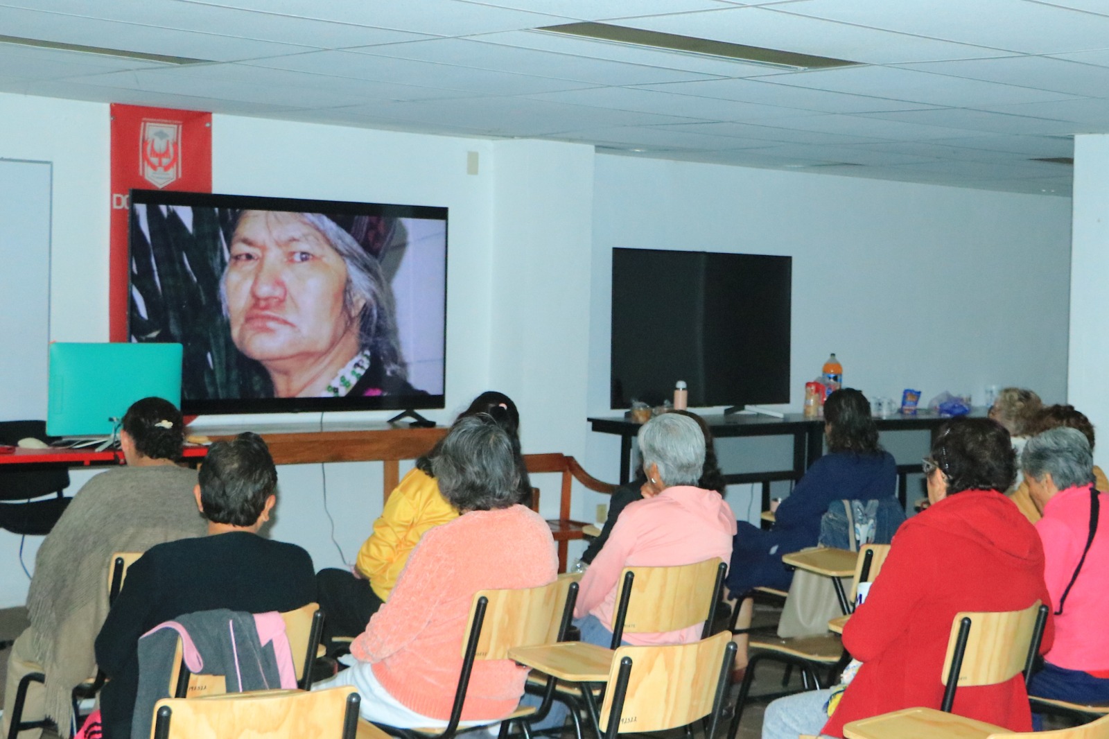 Aborda círculo de lectura de la UAIM-UATx trayectorias de mujeres que trascienden por su historia de vida